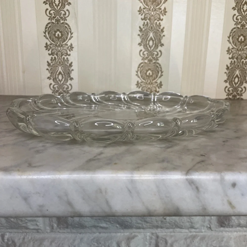 MIKASA PEPPERMINT CLEAR OVAL CRYSTAL SWEET DISH SMALL‎ TRAY 9-1/4 SWIRL